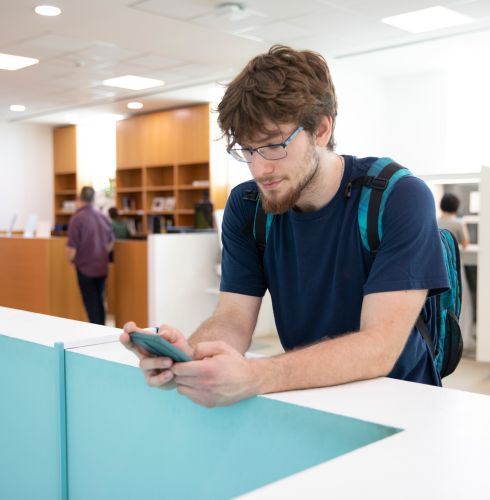 Social media: how algorithms influence election campaigns